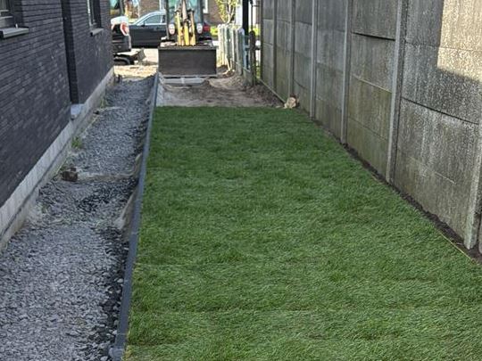 heraanleg grasveld met grasmatten in Eeklo, Zelzate, Ertvelde, Assenede, Bassevelde, Boekhoute, Evergem, Terneuzen, Sas van Gent, Sleidinge, Oosteeklo