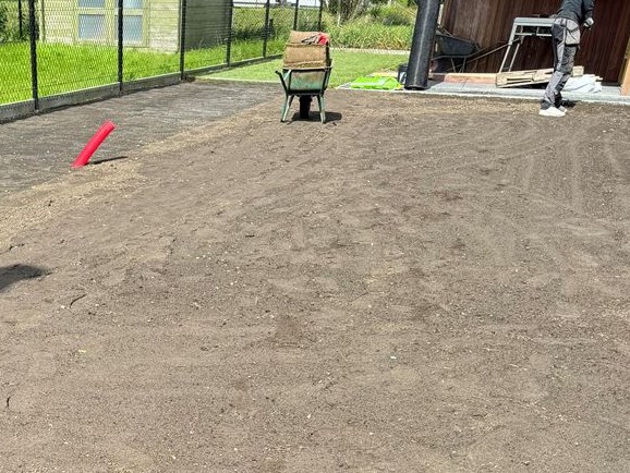 tuin voorbereiden voor aanleg grasmatten in Eeklo, Zelzate, Ertvelde, Assenede, Bassevelde, Boekhoute, Evergem, Terneuzen, Sas van Gent, Sleidinge, Oosteeklo