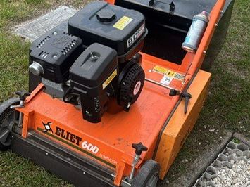 verticuteren, verticuteer machine in Eeklo, Zelzate, Ertvelde, Assenede, Bassevelde, Boekhoute, Evergem, Terneuzen, Sas van Gent, Sleidinge, Oosteeklo