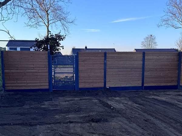 houten tuinafsluiting met poort in Eeklo, Zelzate, Ertvelde, Assenede, Bassevelde, Boekhoute, Evergem, Terneuzen, Sas van Gent, Sleidinge, Oosteeklo
