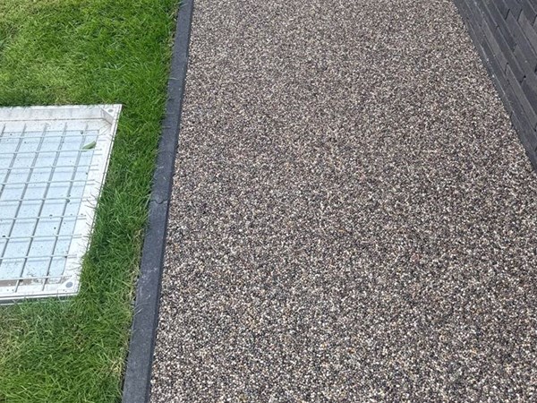 tuinpad in waterdoorlatende verharding Vuba in Eeklo, Zelzate, Ertvelde, Assenede, Bassevelde, Boekhoute, Evergem, Terneuzen, Sas van Gent, Sleidinge, Oosteeklo