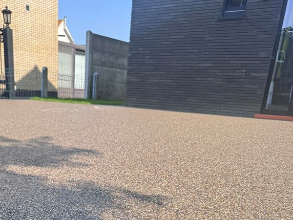 parkeerplaatsen, oprit in waterdoorlatende verharding Vuba in Eeklo, Zelzate, Ertvelde, Assenede, Bassevelde, Boekhoute, Evergem, Terneuzen, Sas van Gent, Sleidinge, Oosteeklo